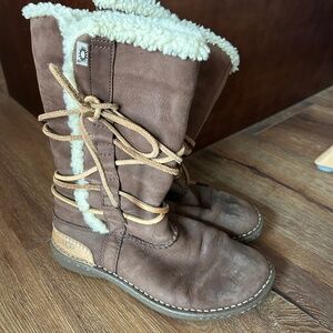 Ugg Shoes | Ugg Cantina Goober  Genuine leather/sheepskin ugg boots; US 8